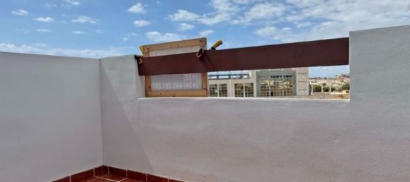 2 bedrooms Apartment in Alicante, Spain No. 174635 2