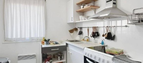 2 Schlafzimmer Haus in Fontenay-le-Comte, France, Nr. 98585 4