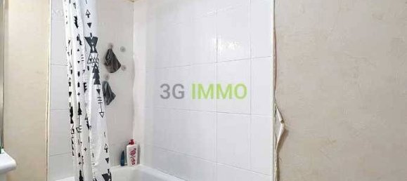 2 Schlafzimmer Haus in Fontenay-le-Comte, France, Nr. 98585 9