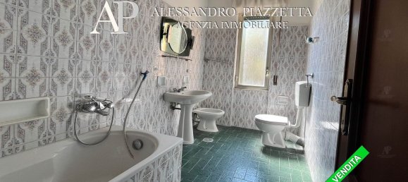 4 rooms Apartment in Genoa, Italy No. 284238 17