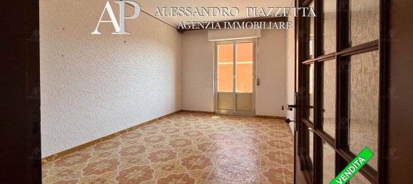 4 rooms Apartment in Genoa, Italy No. 284238 3