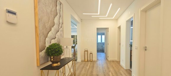 4 bedrooms Villa in Almada, Portugal No. 208960 13