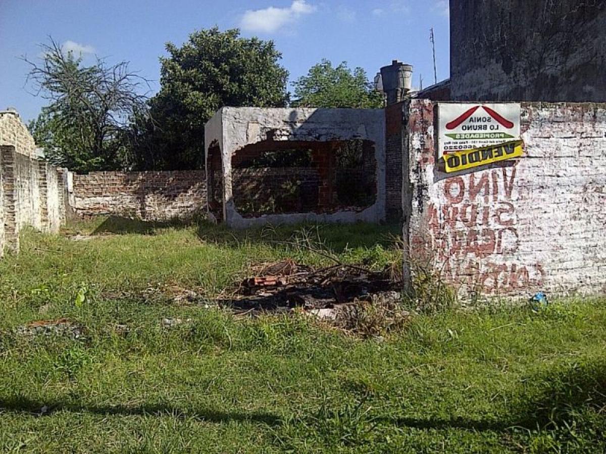 Grundstück in Moreno, Argentina 167m², Nr. 48178