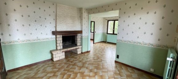 3 bedrooms House in Brethenay, France No. 270551 2