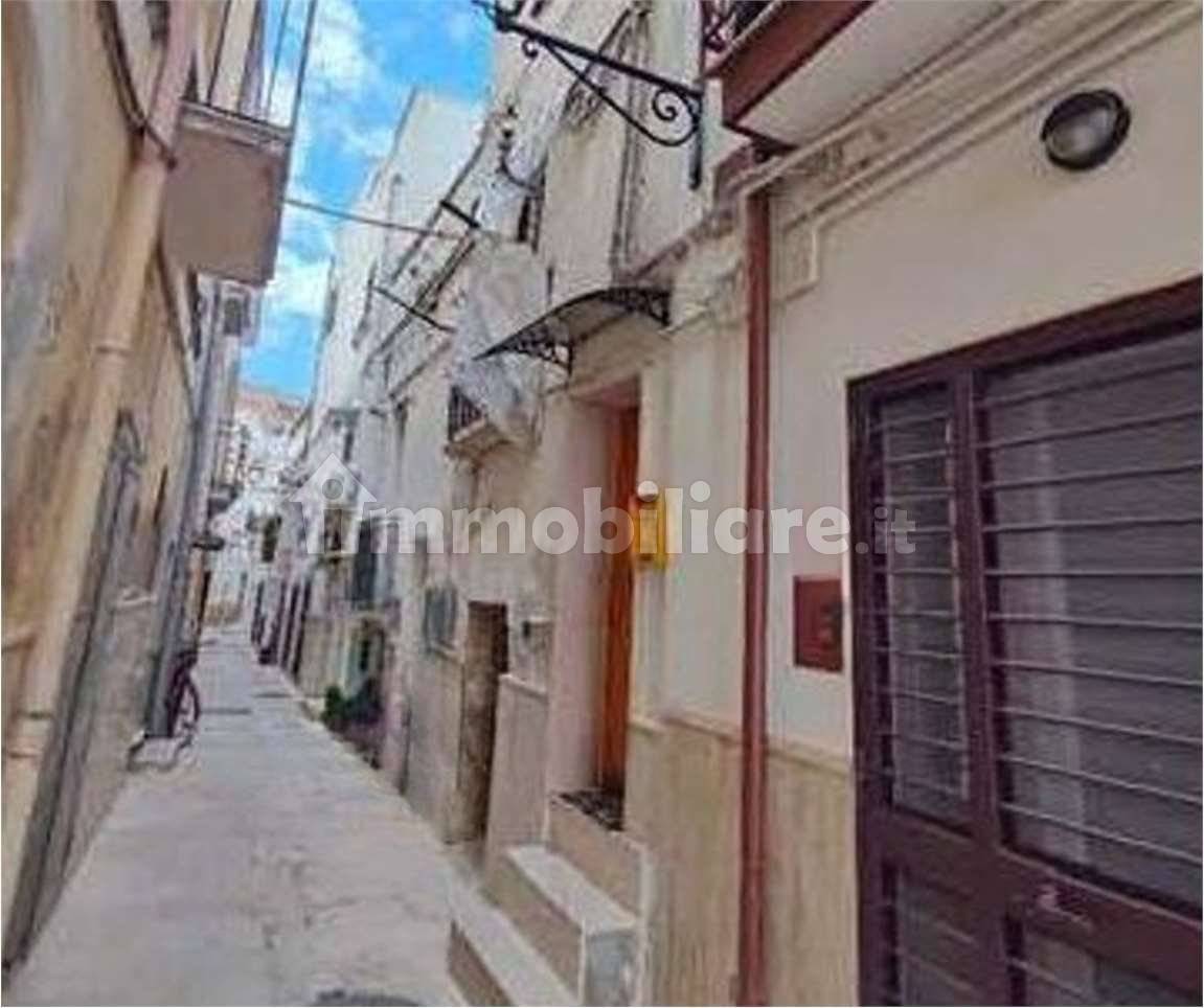 Квартира с 2 спальнями в Капурсо, Италия № 335650