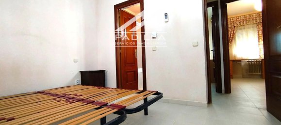 3 bedrooms House in Camarena, Spain No. 166971 5