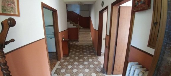 6 bedrooms House in Zocca, Italy No. 330240 4