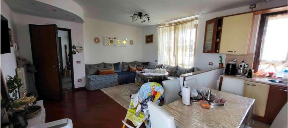 Apartamento de 3 habitaciónes en Caselle Lurani, Italy No. 5256 4