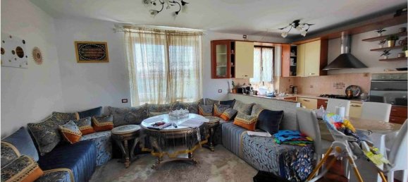 Apartamento de 3 habitaciónes en Caselle Lurani, Italy No. 5256 3