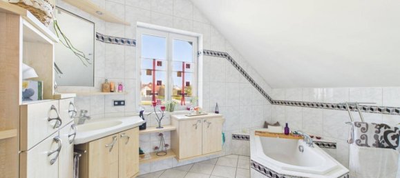 4 rooms House in Niederneukirchen, Austria No. 256687 9