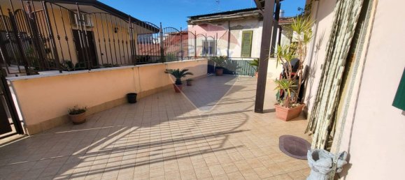 3 rooms Apartment in Afragola, Italy No. 82351 2