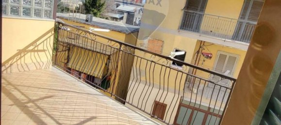 3 rooms Apartment in Afragola, Italy No. 82351 8
