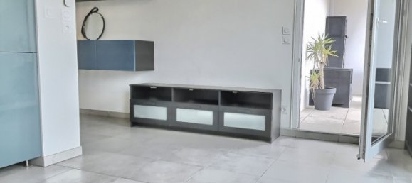 Studio in Marseille, France No. 323285 5