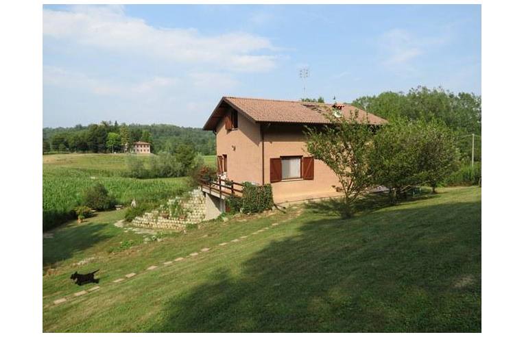 2 bedrooms House in Montafia, Italy No. 254110