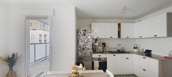 1 bedroom Apartment in Villeurbanne, France No. 341150 3