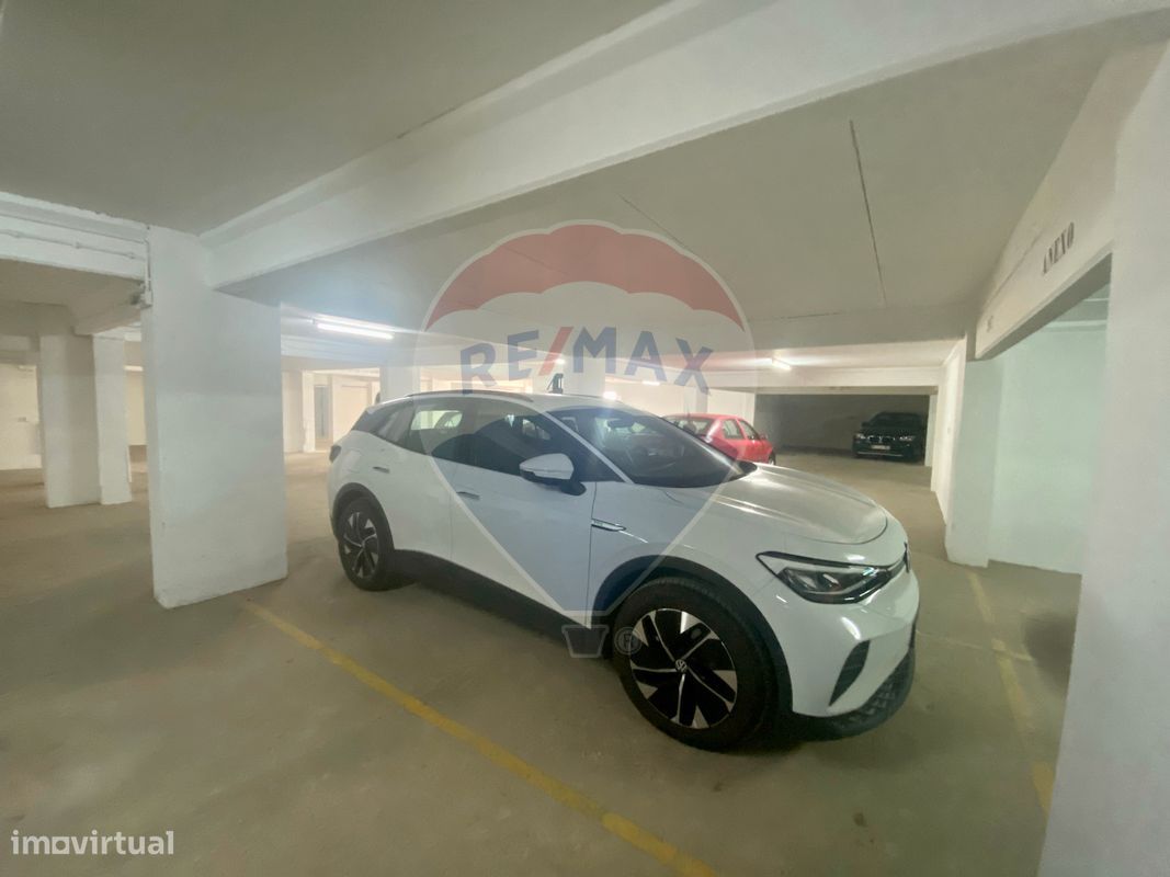  مرآب في Portimao, Portugal 15متر مربع رقم 54942