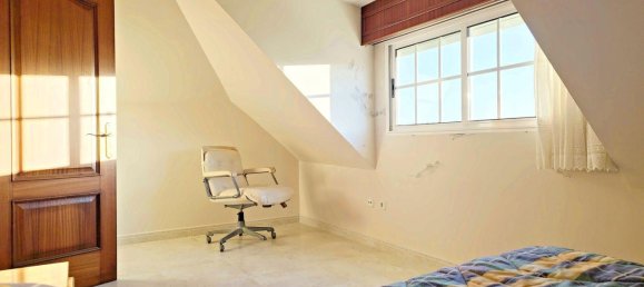 6 bedrooms House in Malpica de Bergantinos, Spain No. 42657 3