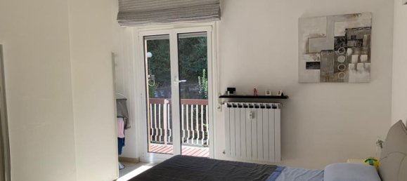 5 rooms Apartment in Genoa, Italy No. 72976 11