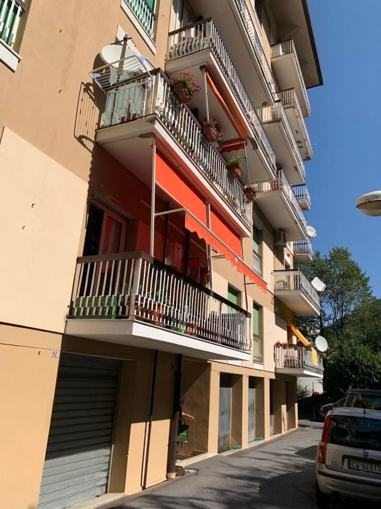 5 rooms Apartment in Genoa, Italy No. 72976