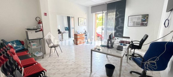 3 rooms Office in Ancona, Italy No. 301234 9