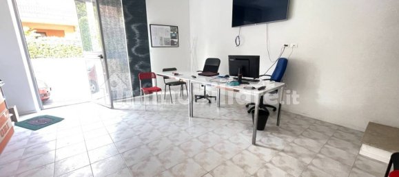 3 rooms Office in Ancona, Italy No. 301234 6