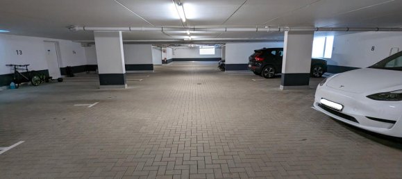 Parkplatz in Rhein-Erft, Germany, Nr. 318431 2