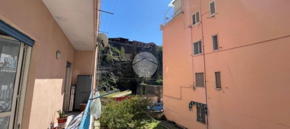 3 rooms Apartment in Castellammare di Stabia, Italy No. 8631 32