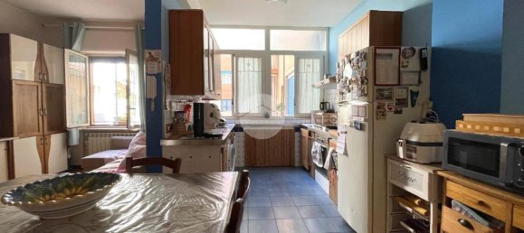 3 rooms Apartment in Castellammare di Stabia, Italy No. 8631 17