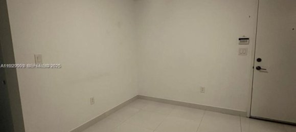 2 Schlafzimmer Gewerbliche Immobilien in Miami, USA, Nr. 614754 4