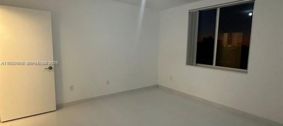 2 Schlafzimmer Gewerbliche Immobilien in Miami, USA, Nr. 614754 6