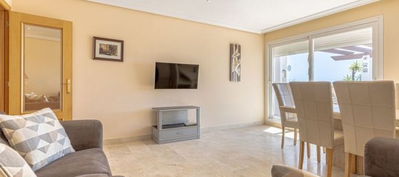 2 bedrooms Penthouse in Estepona, Spain No. 189582 5