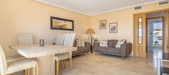 2 bedrooms Penthouse in Estepona, Spain No. 189582 6