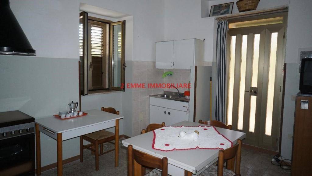 3غرفة شقة في Valle Castellana, Italy رقم 154766