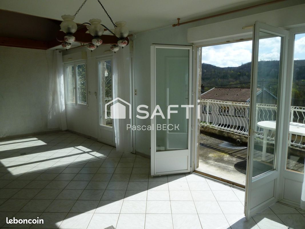 3 bedrooms House in Liverdun, France No. 82205