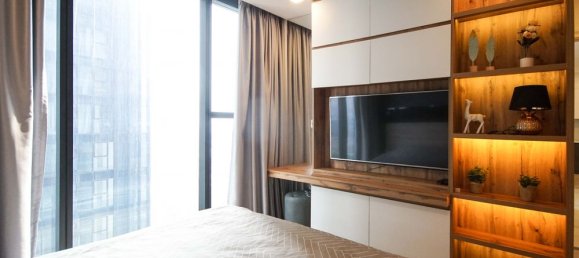 2 rooms Office in District 1, Vietnam No. 18021 17