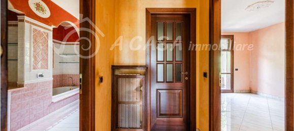 2 Schlafzimmer Wohnung in Medesano, Italy, Nr. 380195 7