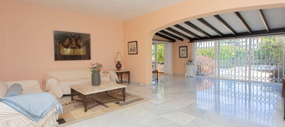 8 bedrooms Villa in Marbella, Spain No. 138876 6