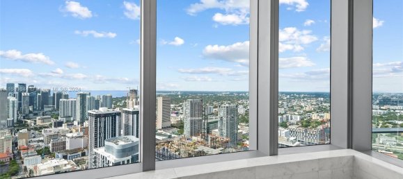 4 chambres propriété commerciale à vendre à Miami, Miami-Dade, Florida, USA № 614676 10