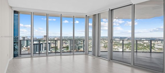 4 chambres propriété commerciale à vendre à Miami, Miami-Dade, Florida, USA № 614676 23