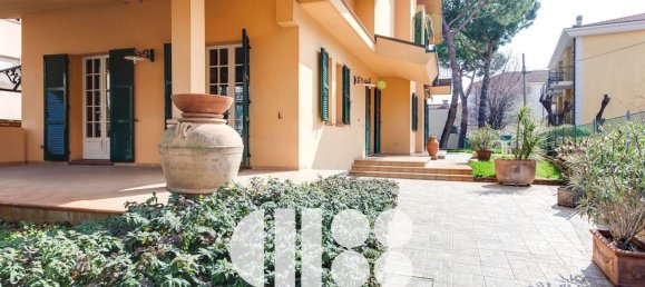 10 rooms Villa in Bellaria Igea Marina, Italy No. 275405 10