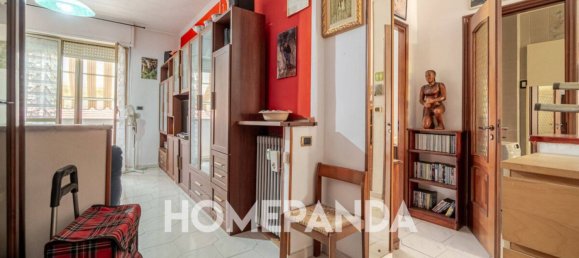 2 bedrooms Apartment in Turin, Italy No. 311465 4