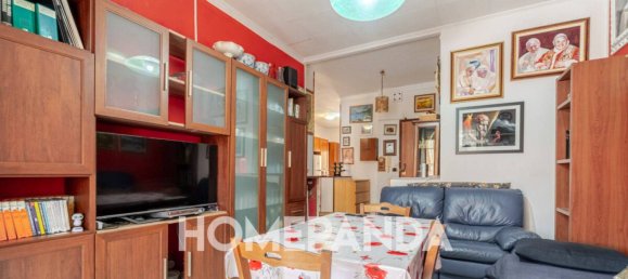 2 bedrooms Apartment in Turin, Italy No. 311465 3