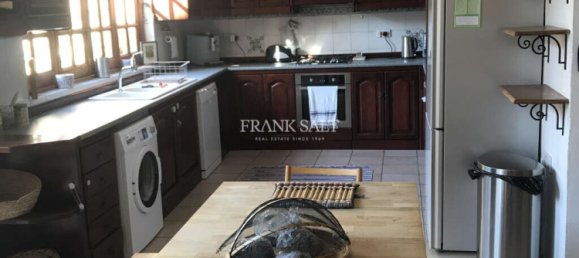 3 Schlafzimmer Haus in Attard, Malta, Nr. 3710 2