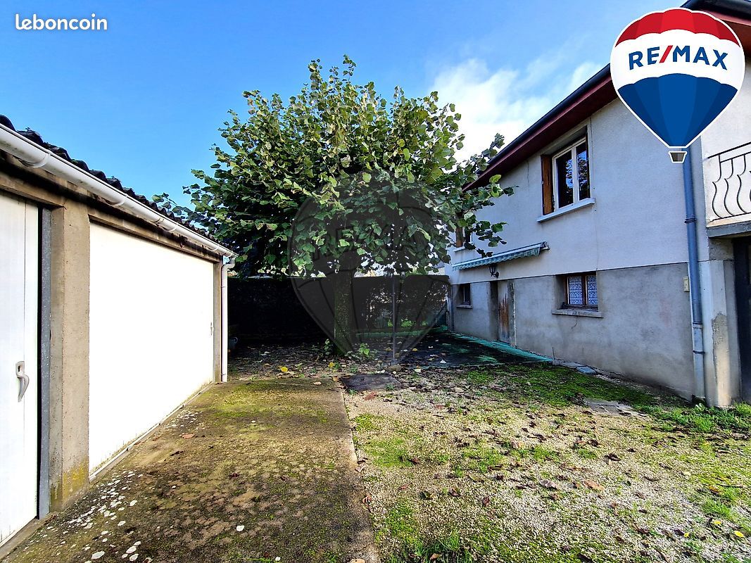 3 chambres Maison à Vierzon, France No. 40941