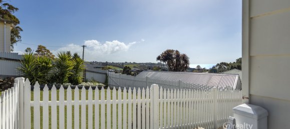 3 غرف نوم منزل في Penguin, Australia رقم 145 13