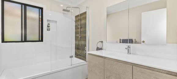 3 غرف نوم منزل في Penguin, Australia رقم 145 7