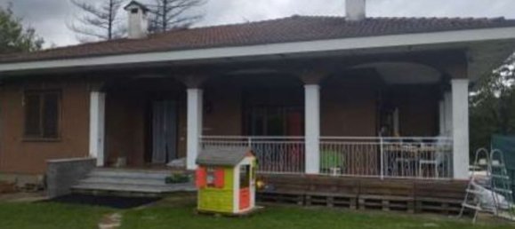 4-salle Maison à Brinzio, Italy No. 8438 5