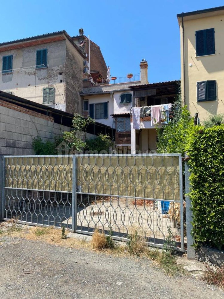 5-salle Appartement à Santa Maria a Monte, Italy No. 352516