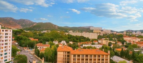 3 bedrooms Apartment in Marseille, France No. 192130 8