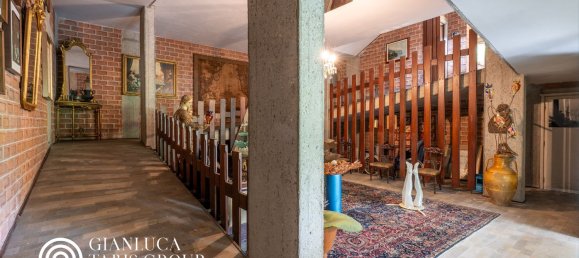 15-salle Villa à Turin, Italy No. 298411 24